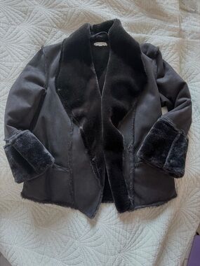 Black Faux Fur Shearling Jacket - Women